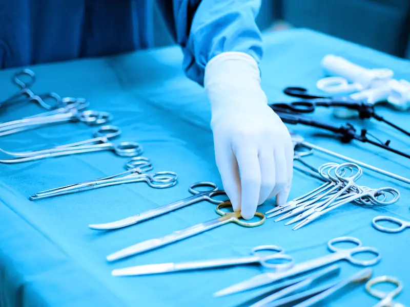 Phẫu thuật là biện pháp cuối cùng được lựa chọn để điều trị các bệnh về cột sống